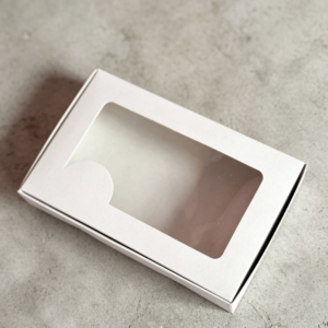Bombonera blanca lisa de 1/2 con visor