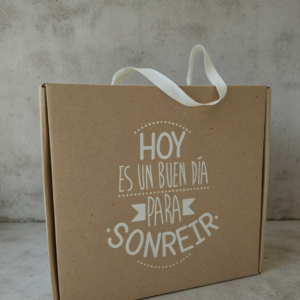 Caja corrugado XL "hoy es un buen dia para sonreir"