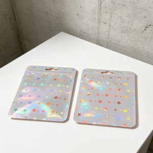 Bolsita holográfica con estrellas