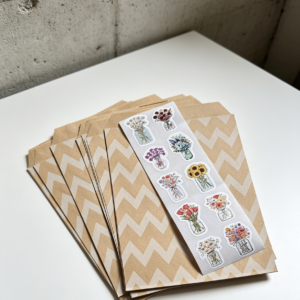 Combo 10 sobres kraft con diseño + 10 sticker